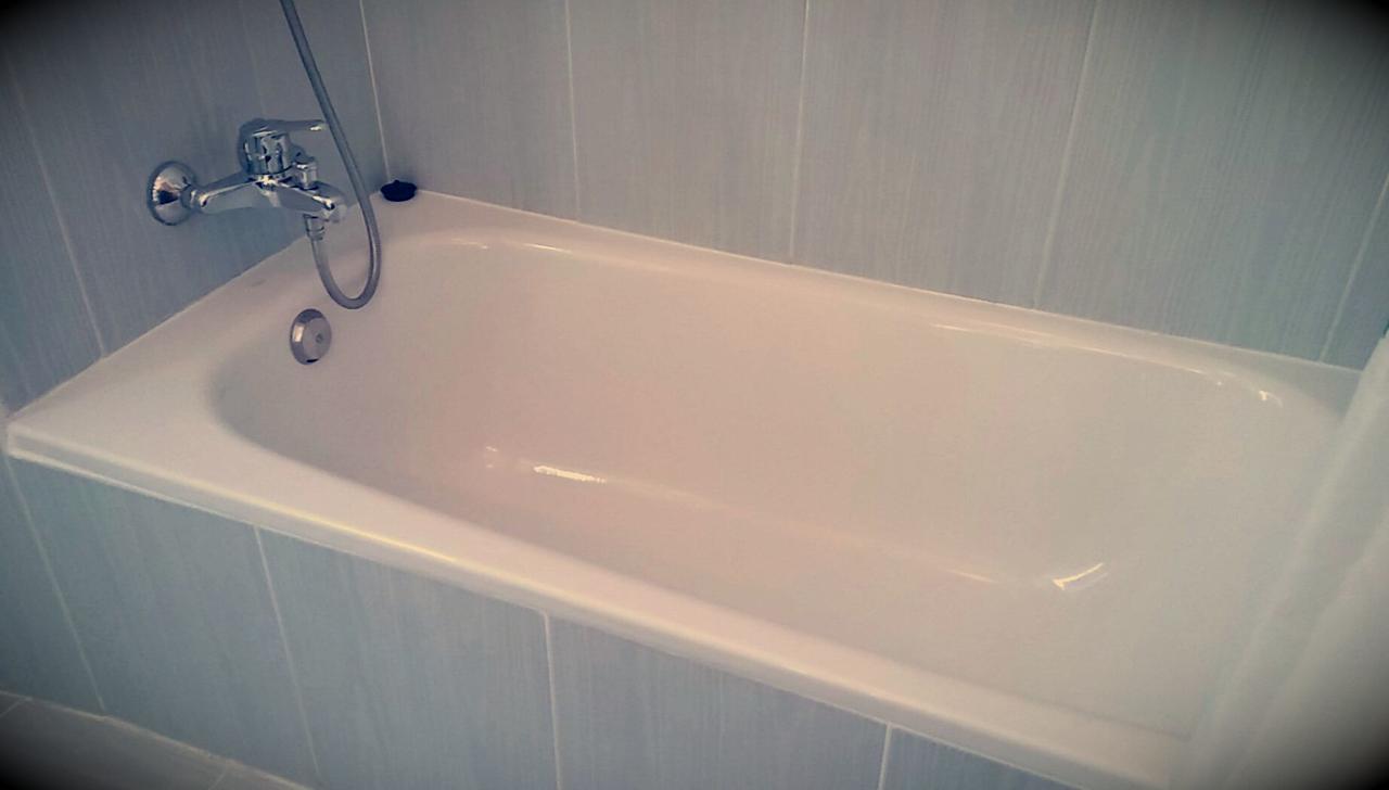 Отель Hostal Ekaitza Лесака Экстерьер фото