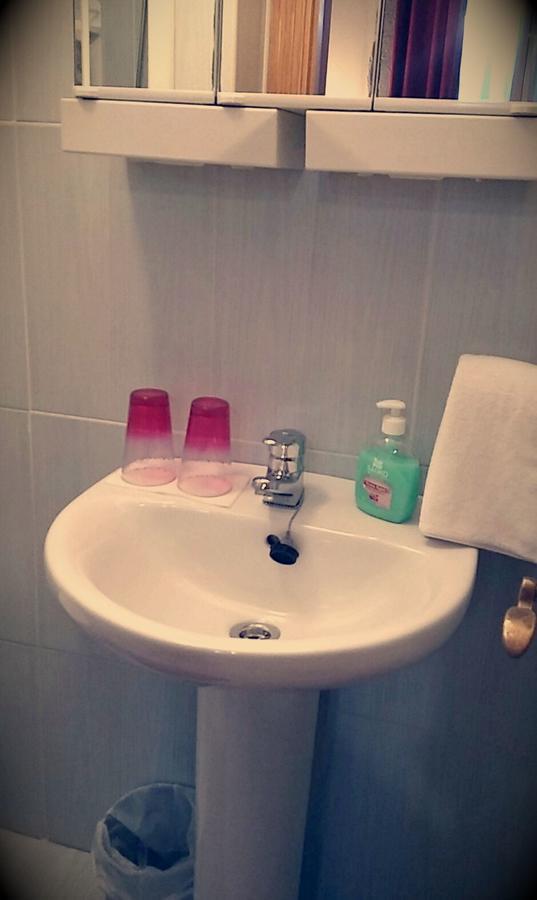 Отель Hostal Ekaitza Лесака Номер фото